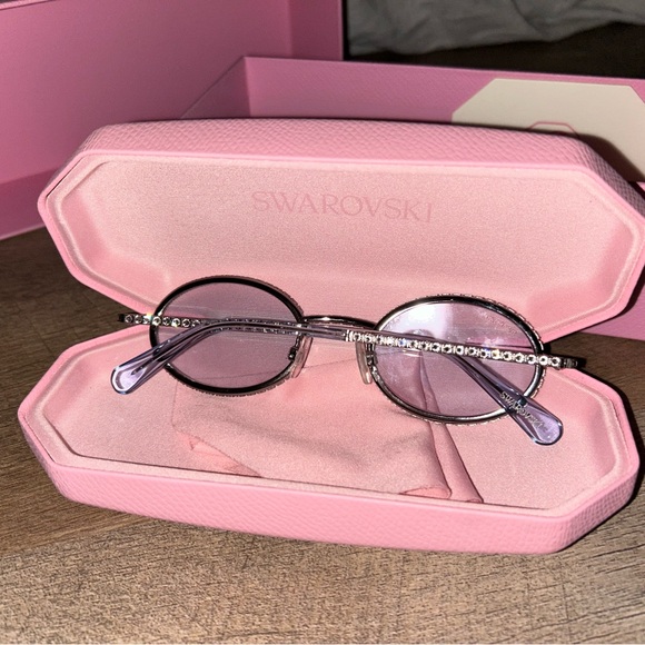 Swarovski New Sun Glasses - Picture 2 of 3